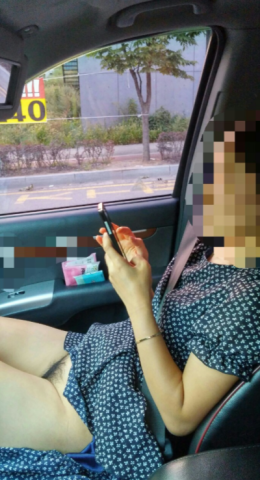  나들이 이동 중 차 안에서